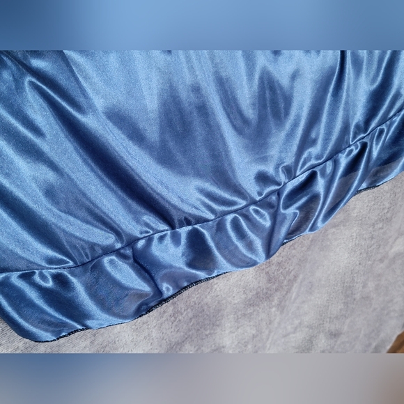 Blue Vintage Inspired Nightie with Embroidered Sleeves Sz 2X/3X PLUS - Picture 9 of 14